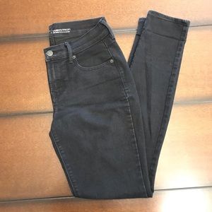 Old Navy Curvy Fit Black Skinny Jeans